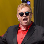 Elton John in guerra con l’ex moglie: “vuole solo i miei soldi”