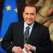 Berlusconi, ancora in isolamento: di nuovo positivo al Covid-19