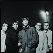 Gli Oasis celebrano i 25 anni di (What’s The Story) Morning Glory