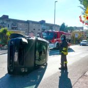 Incidente stradale ad Avellino: due giovani in ospedale