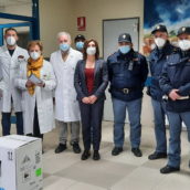 VIDEO/Ariano Irpino, arrivata la prima fornitura dei vaccini anti-Covid presso il Frangipane