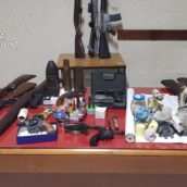 Esplosivi e armi clandestine sequestrate dai Carabinieri nel serinese