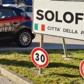Solofra, in giro con coltello e marijuana: 40enne denunciato dai Carabinieri