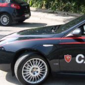 Furto in gioielleria: coppia bloccata,denunciata e allontanata con Foglio di Via dai Carabinieri di Dentecane