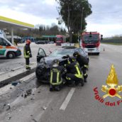 Pratola Serra, incidente sulla Variante: due feriti