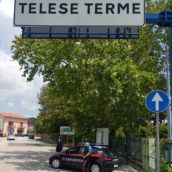 Telese Terme, tentano irruzione all’interno di uno stabilimento termale: due minori denunciati dai Carabinieri