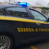 Favori in cambio di appalti: indagati 7 dipendenti pubblici, perquisizioni anche a Benevento