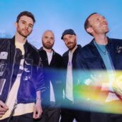 Coldplay, è uscito il video di ‘feelslikeimfallinginlove’